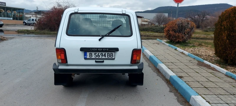 Lada Niva 1, 7 GAZ inj., снимка 5 - Автомобили и джипове - 48435536