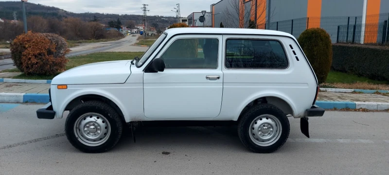 Lada Niva 1, 7 GAZ inj., снимка 2 - Автомобили и джипове - 48435536