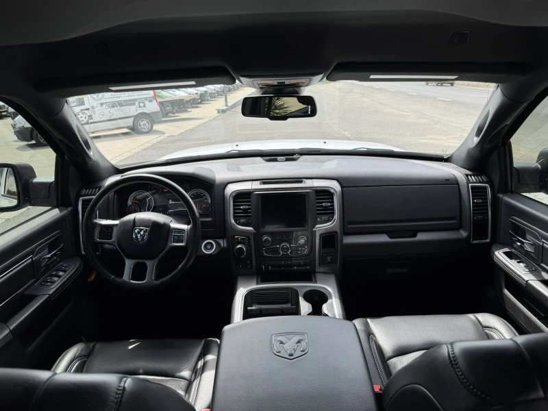 Dodge RAM 1500 1500 5.7HEMI 4x4, снимка 12 - Автомобили и джипове - 51377499