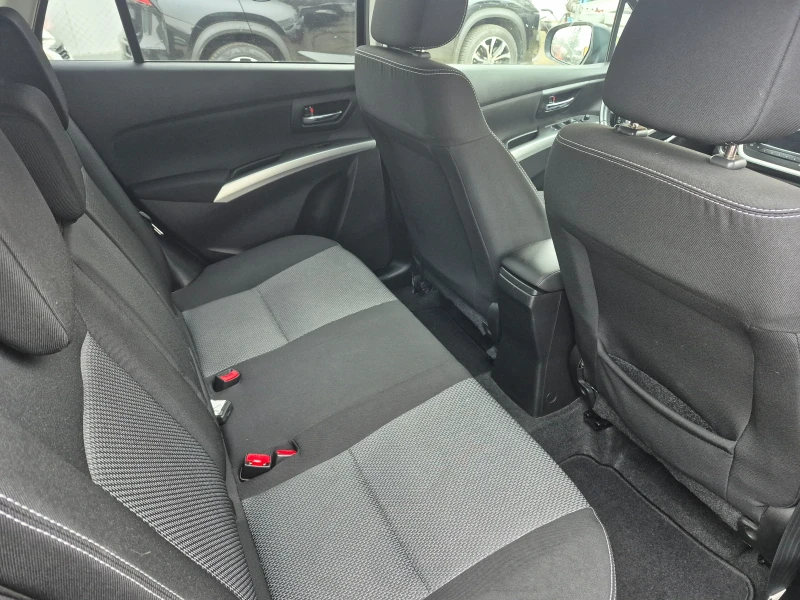 Suzuki SX4 S-Cross 4+ 4 . , снимка 11 - Автомобили и джипове - 52856579