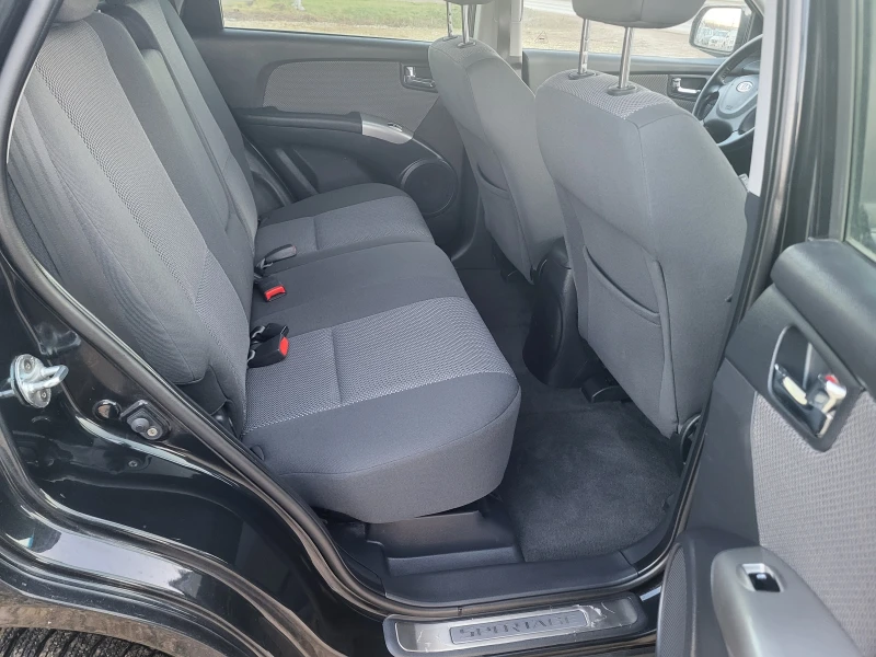Kia Sportage 2.0CRDi 4WD, снимка 12 - Автомобили и джипове - 53262789
