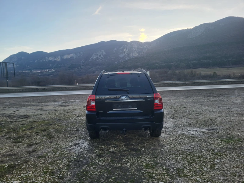 Kia Sportage 2.0CRDi 4WD, снимка 4 - Автомобили и джипове - 53262789