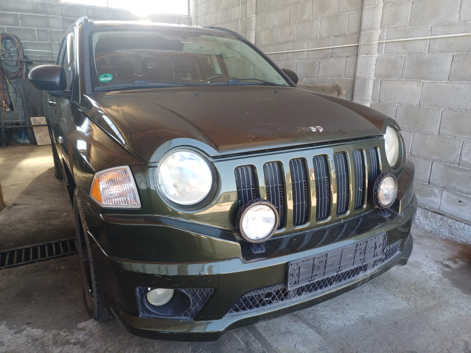 Jeep Compass 2.4i 170к.с. - изображение 7