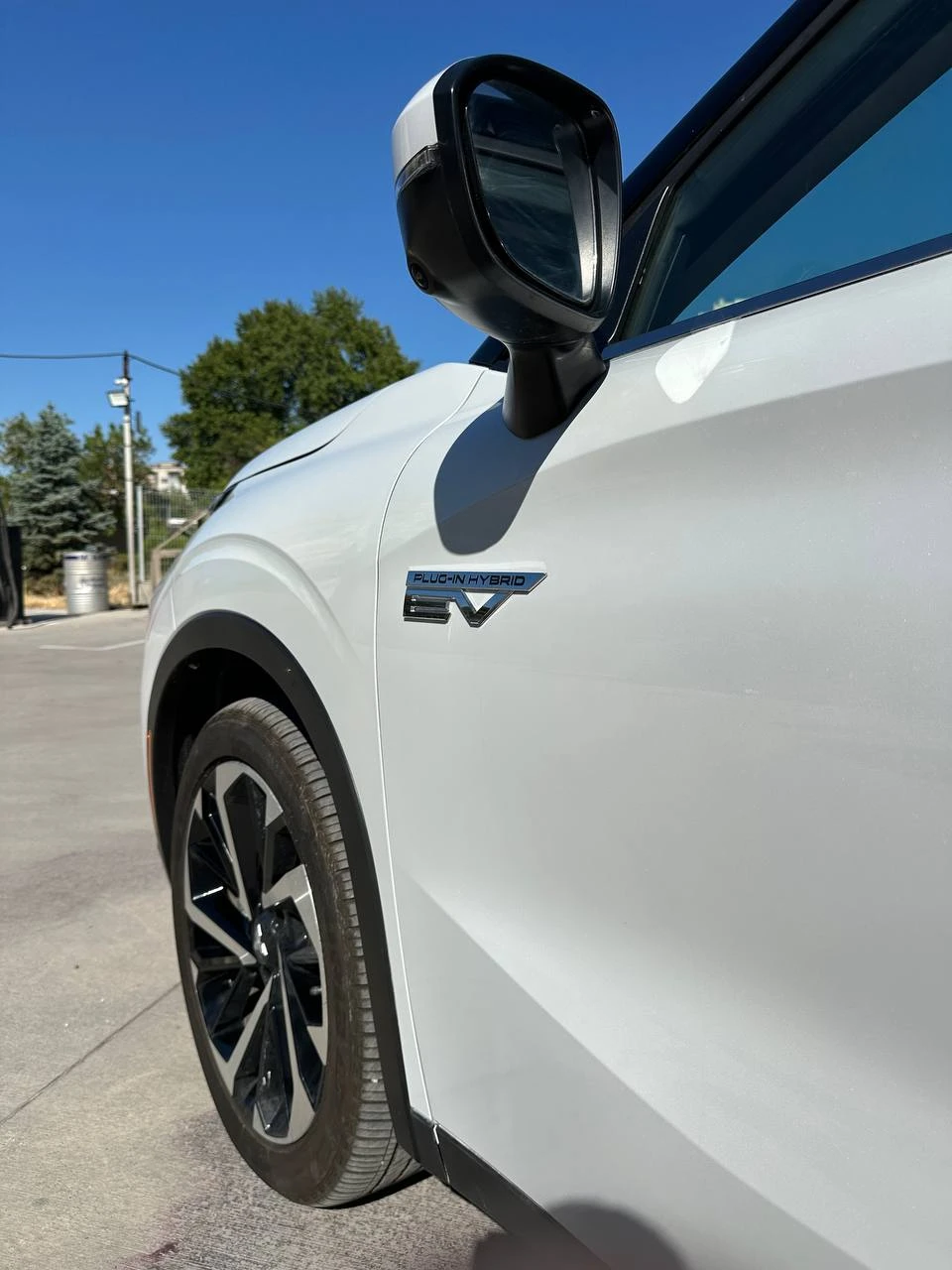 Mitsubishi Outlander PHEV - изображение 4