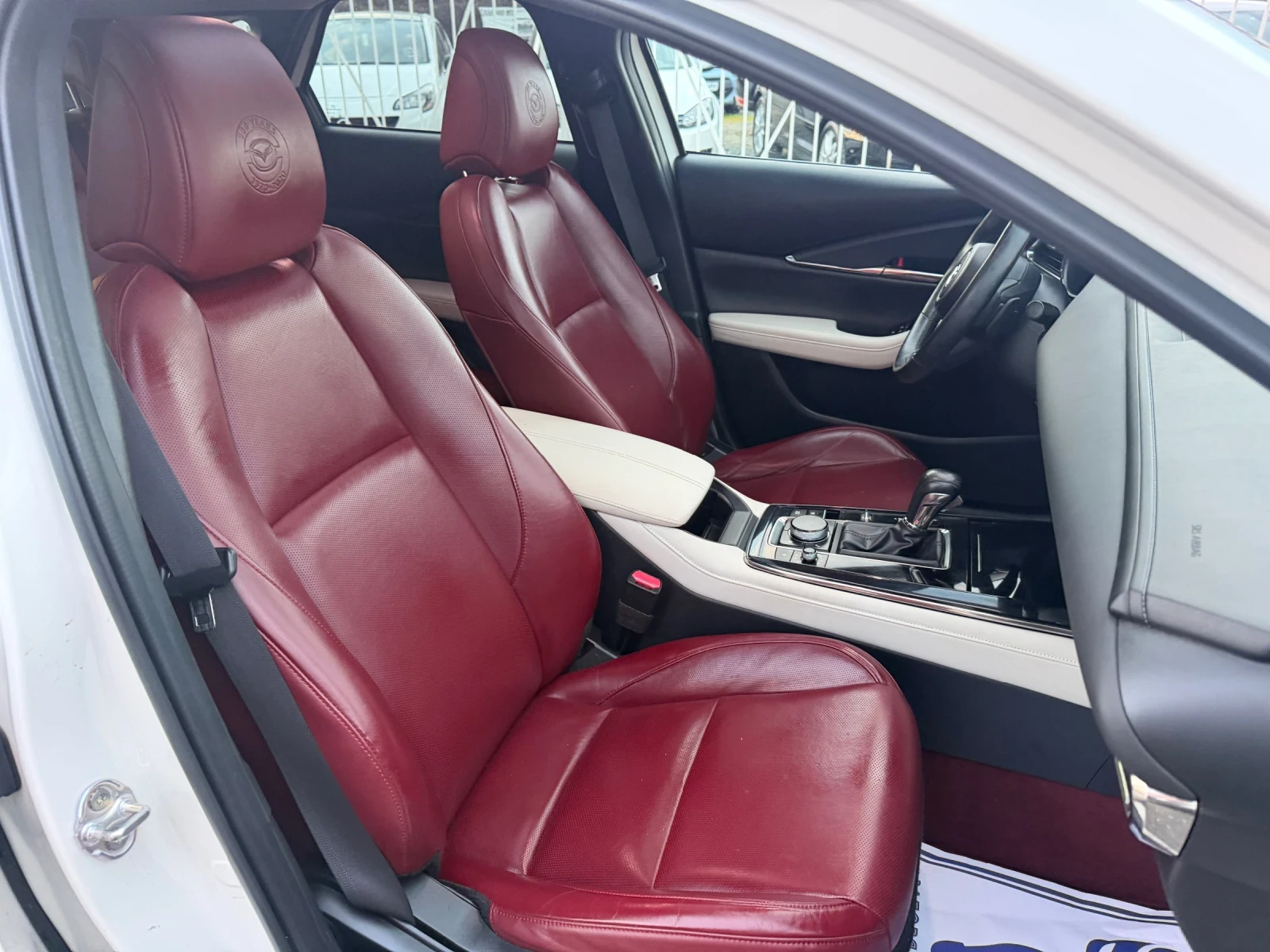 Mazda CX-3 2.0i - 180 / REVOLUTION / 100 YEARS MAZDA / ЕВРО6, снимка 14 - Автомобили и джипове - 53978411