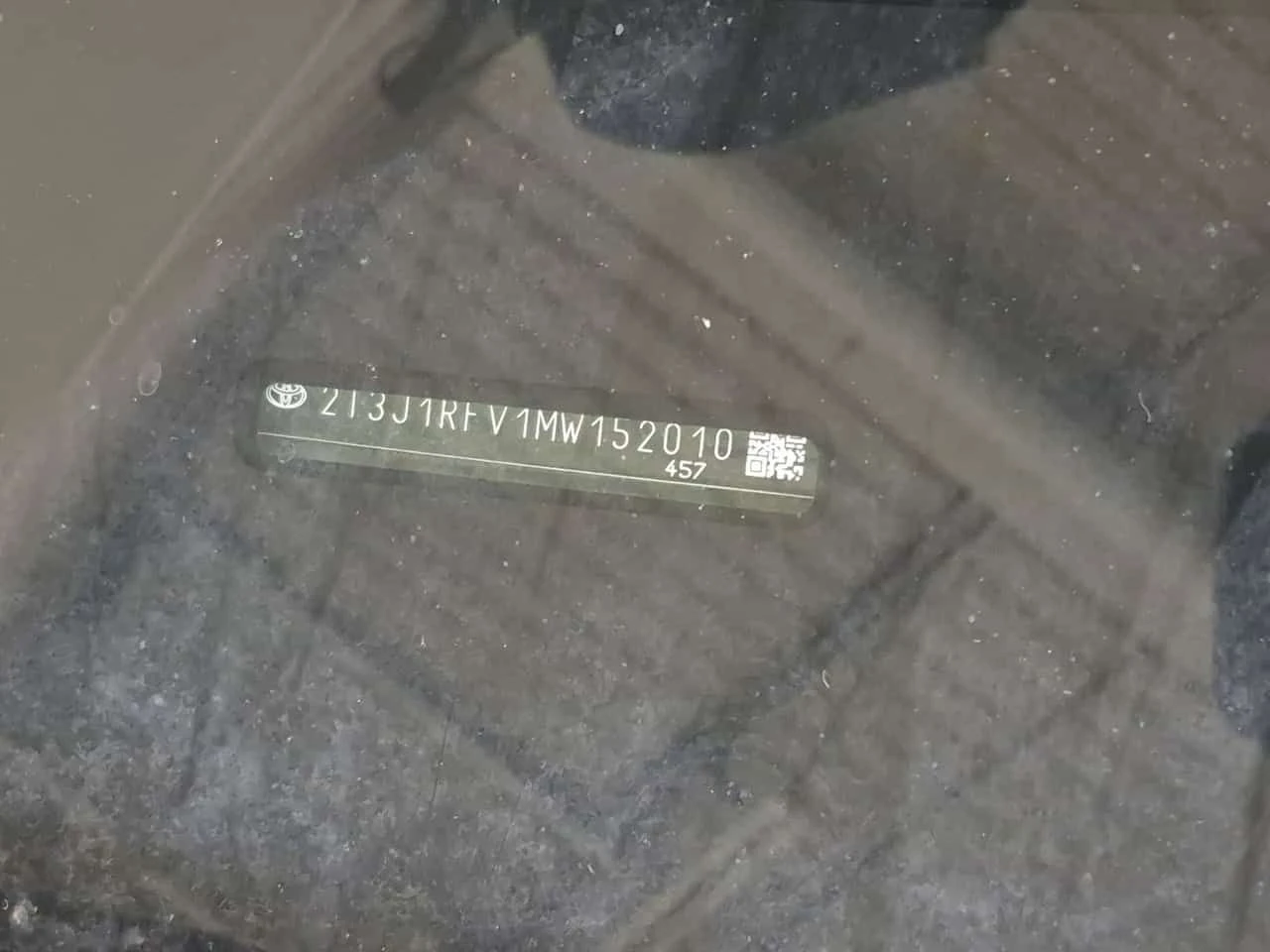 Toyota Rav4 * TRAIL * 2 БРОЯ ГУМИ/ДЖАНТИ* 2 КЛЮЧА* ШИБИДАХ* , снимка 16 - Автомобили и джипове - 54108001