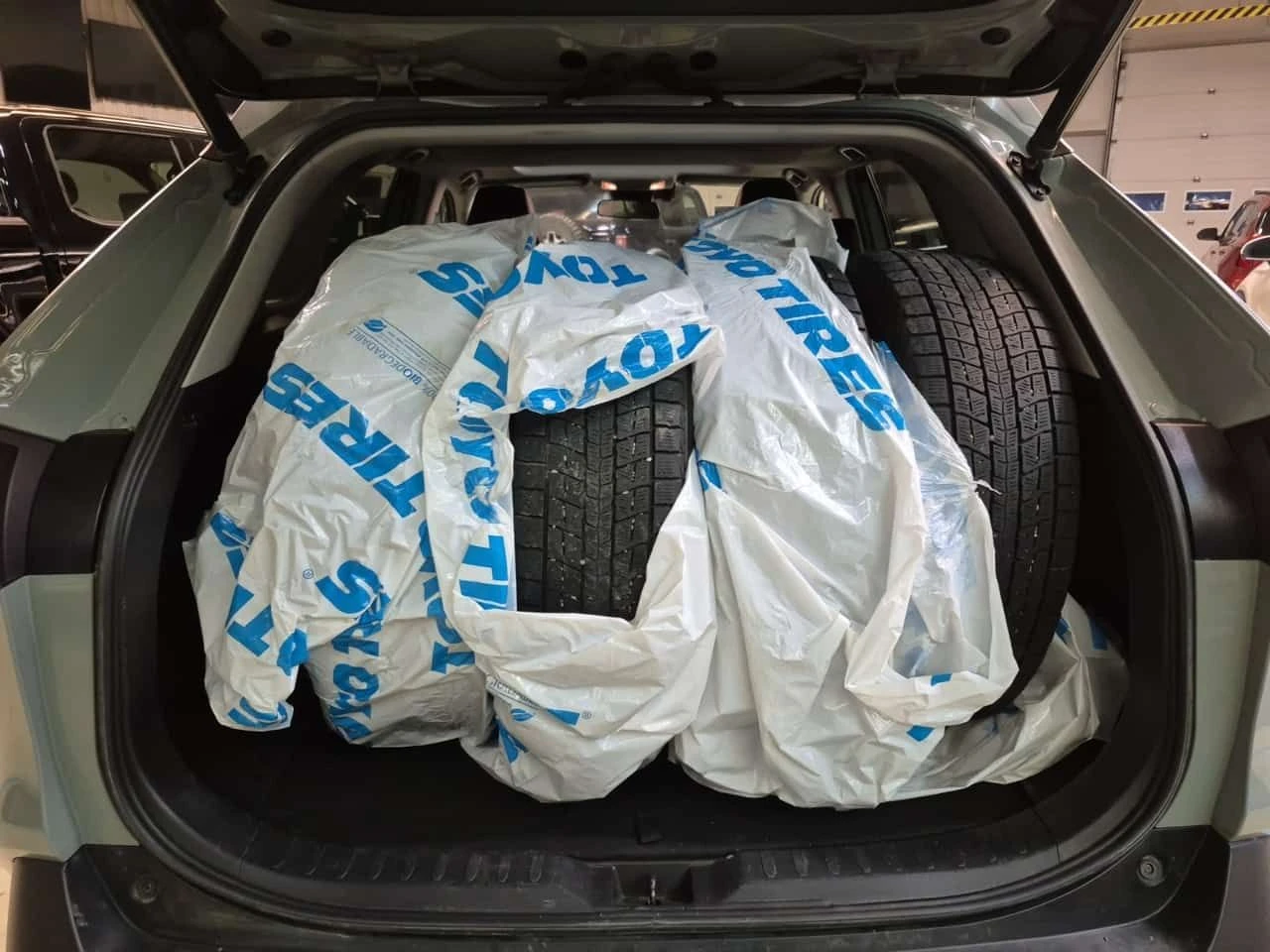 Toyota Rav4 * TRAIL * 2 БРОЯ ГУМИ/ДЖАНТИ* 2 КЛЮЧА* ШИБИДАХ* , снимка 13 - Автомобили и джипове - 54108001