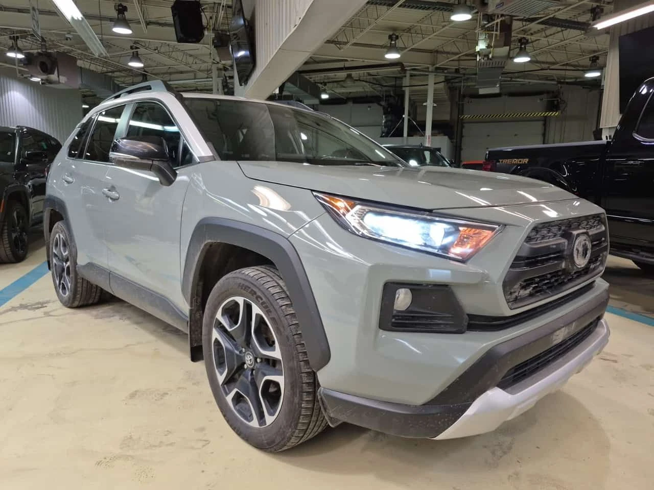 Toyota Rav4 * TRAIL * 2 БРОЯ ГУМИ/ДЖАНТИ* 2 КЛЮЧА* ШИБИДАХ* , снимка 2 - Автомобили и джипове - 54108001