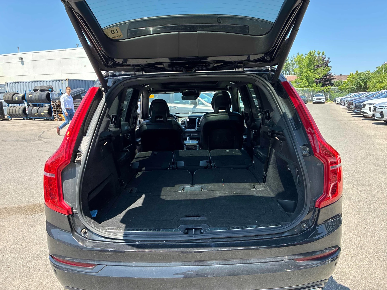 Volvo Xc90 Hybrid T8 R-Design/ПАНОРАМА/KEYLESS/CARFAX, снимка 7 - Автомобили и джипове - 55194337
