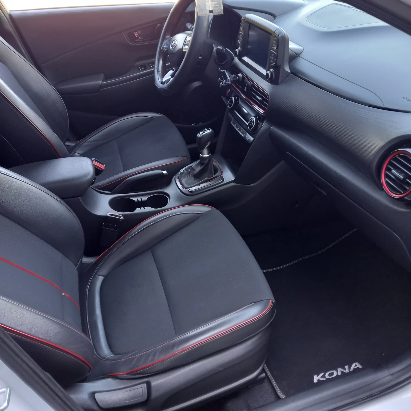 Hyundai Kona, снимка 11 - Автомобили и джипове - 55979343
