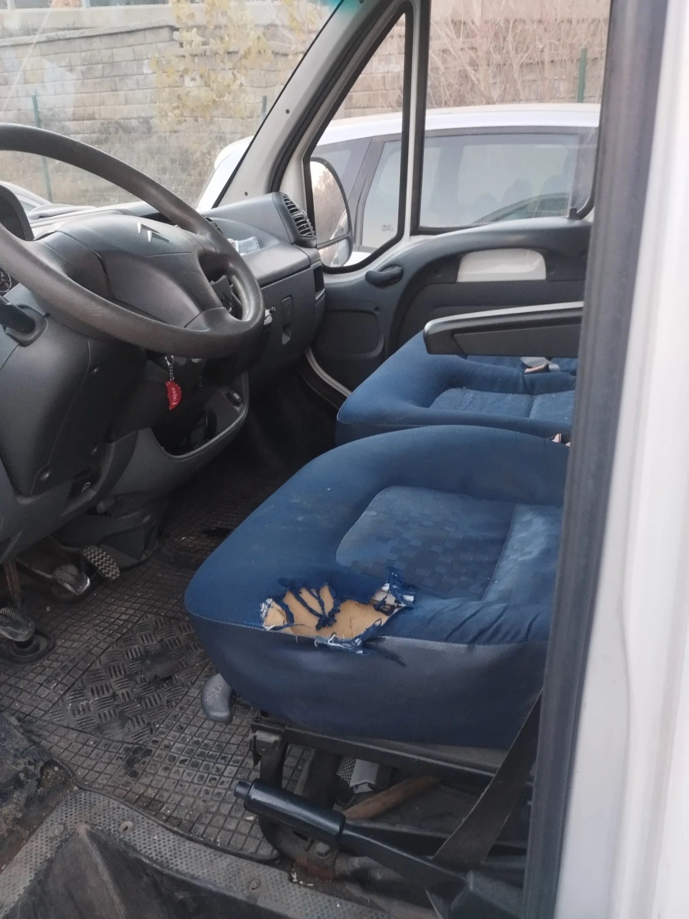 Citroen Jumper 2, 8 HDI - изображение 6