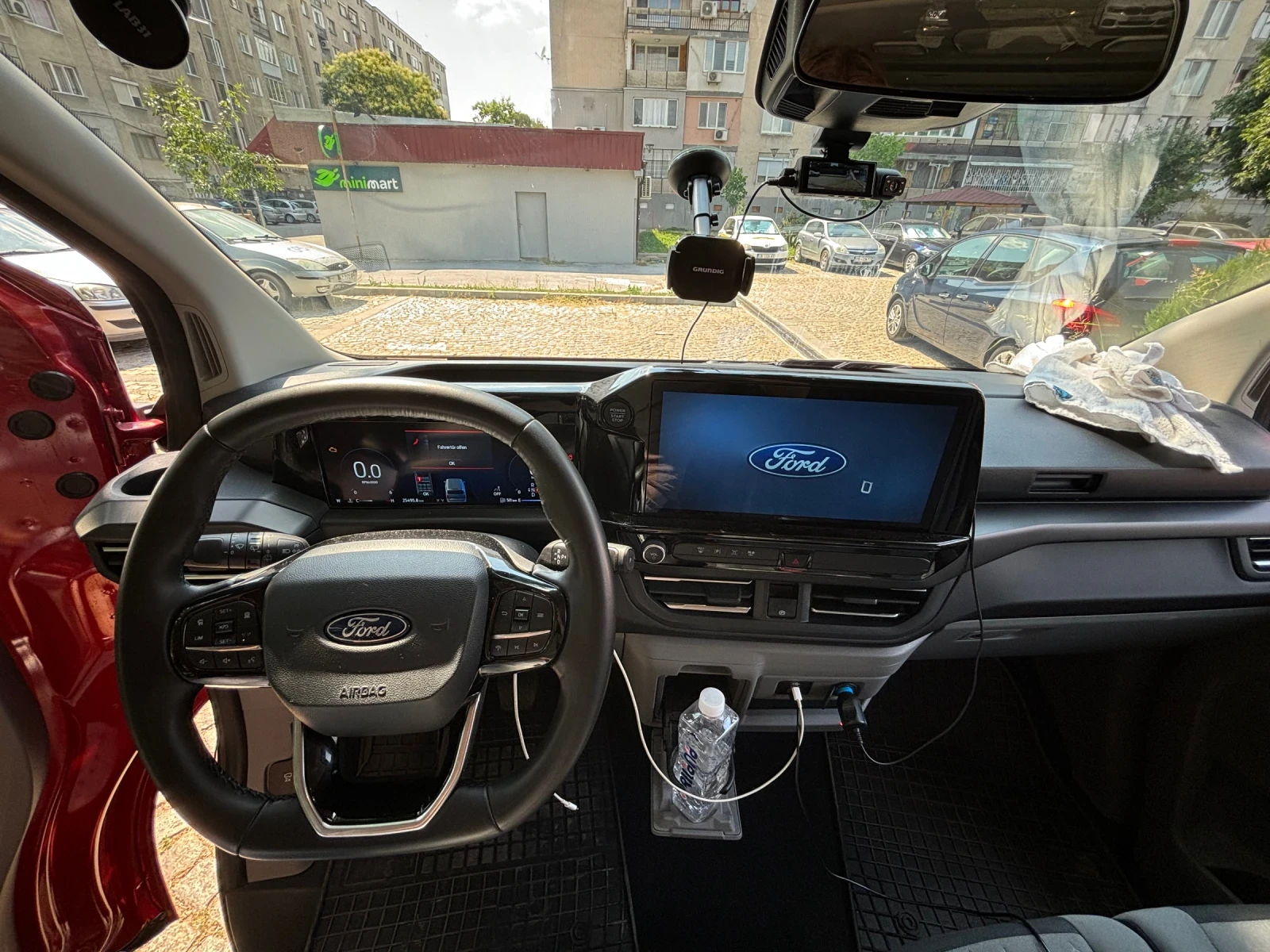 Ford Tourneo Custom, снимка 16 - Бусове и автобуси - 55578296
