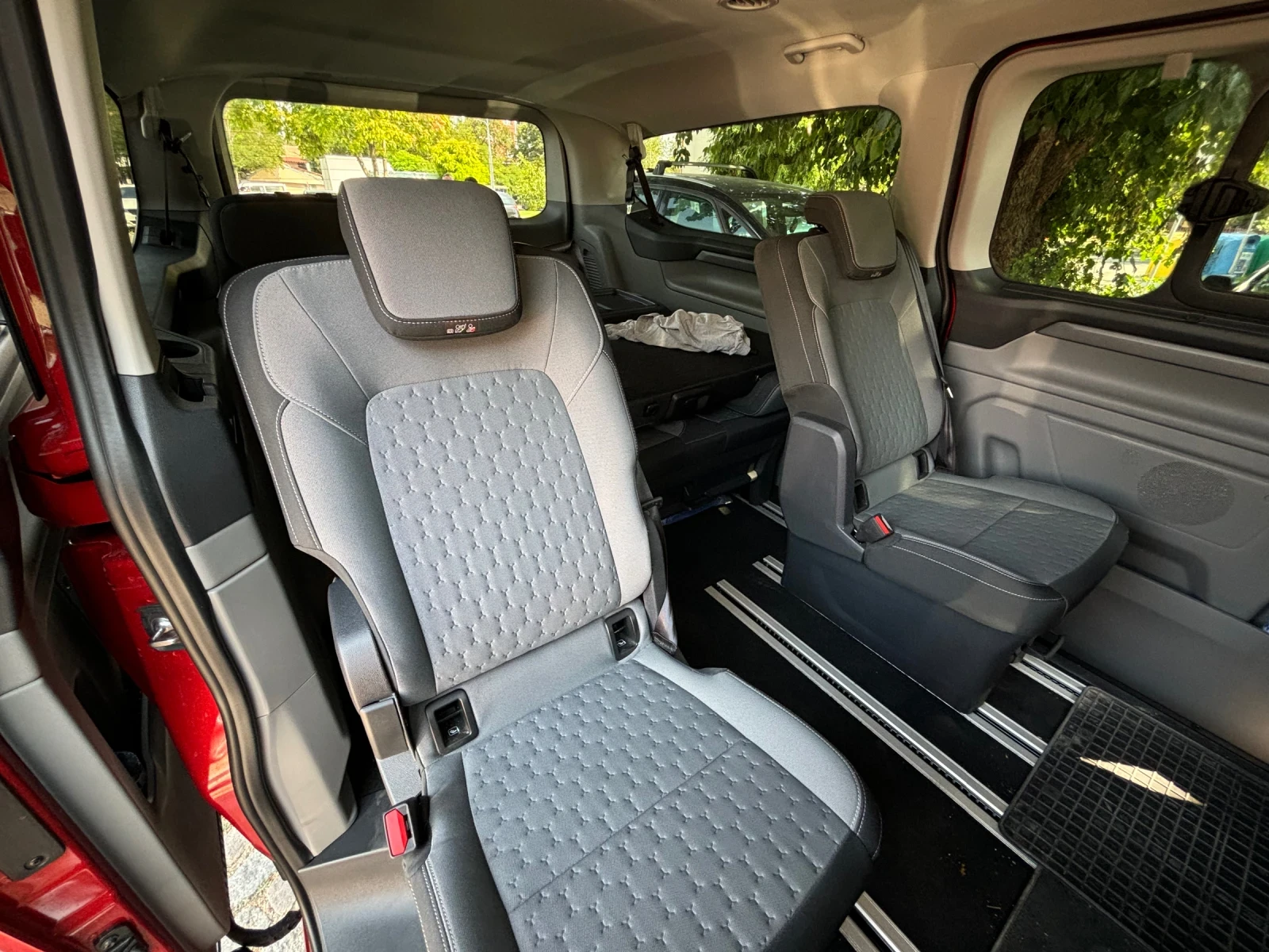 Ford Tourneo Custom, снимка 8 - Бусове и автобуси - 55578296