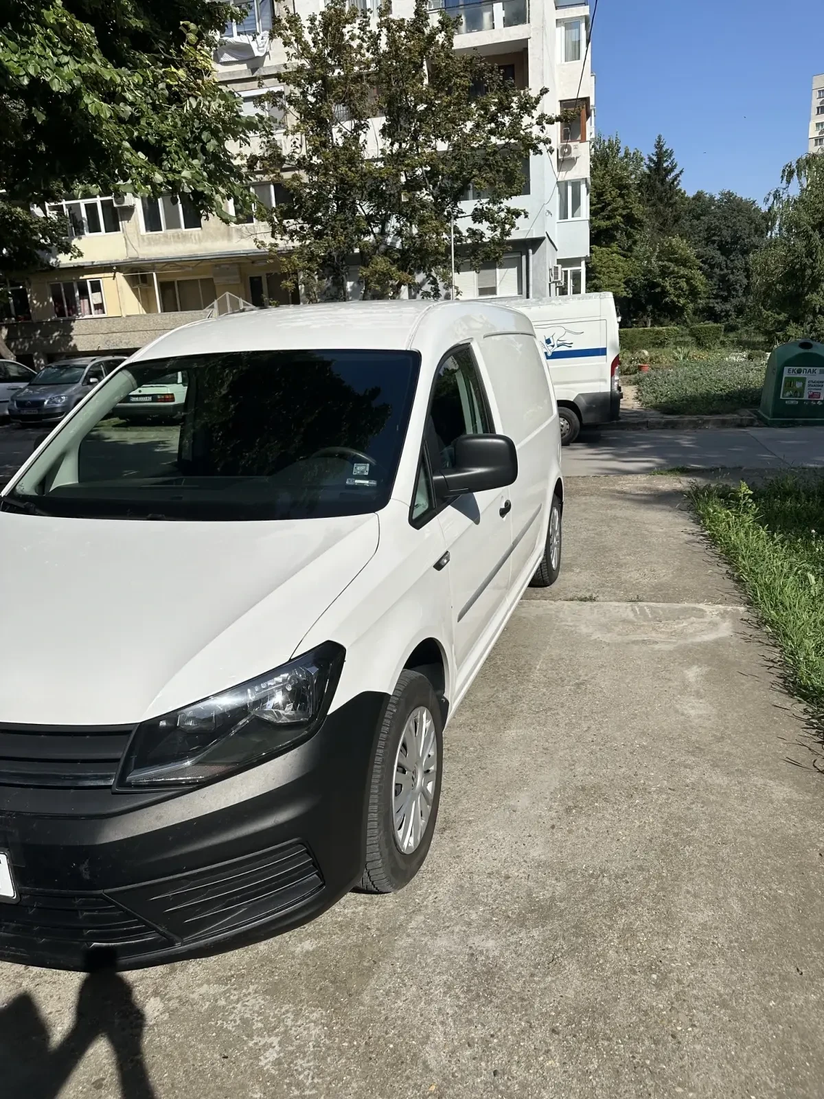 VW Caddy maxi, снимка 13 - Бусове и автобуси - 55637131