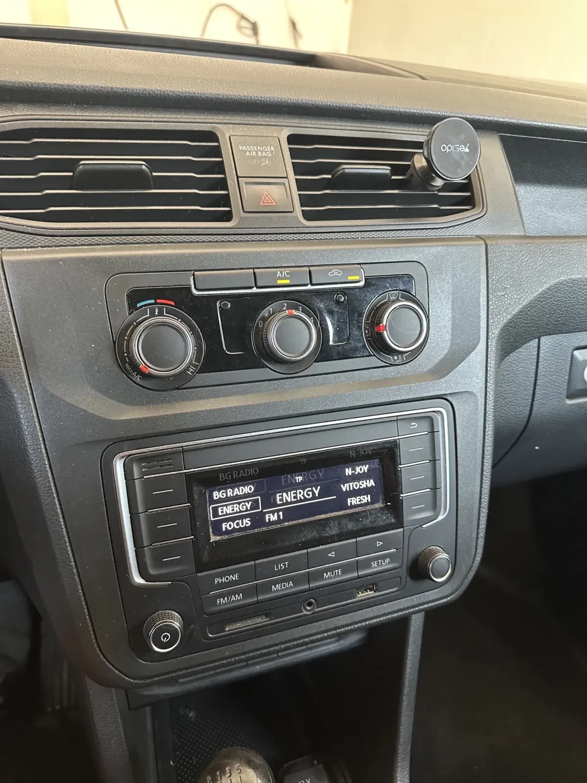 VW Caddy maxi, снимка 4 - Бусове и автобуси - 55637131
