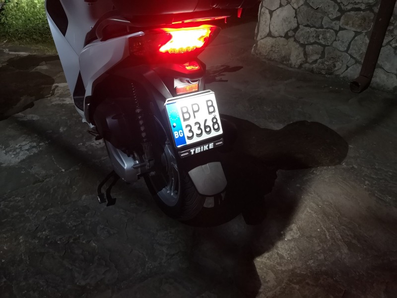 Honda Sh 150i / ABS / Full LED / Keyless / K&N/ ARROW , снимка 8 - Мотоциклети и мототехника - 45484231