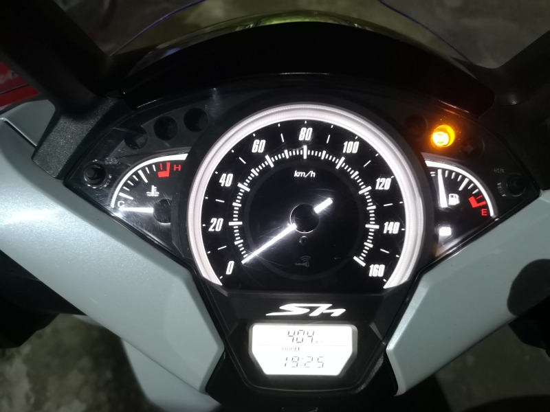Honda Sh 150i / ABS / Full LED / Keyless / K&N/ ARROW , снимка 5 - Мотоциклети и мототехника - 45484231