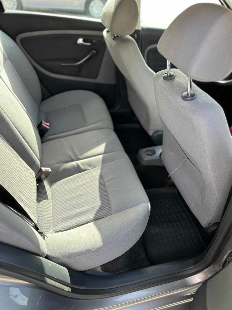 Seat Ibiza, снимка 6 - Автомобили и джипове - 46433856