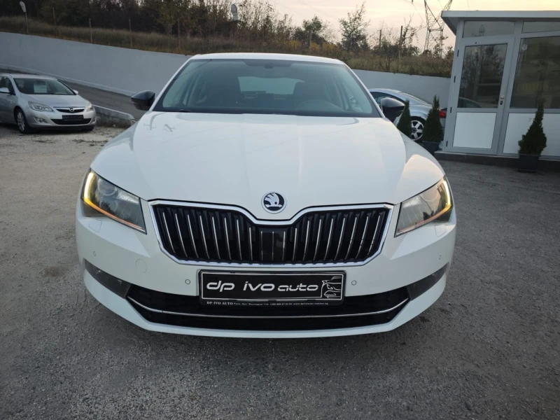 Skoda Superb 2.0TDI* РЪЧКА* 6ск* НАВИ* ОТЛИЧЕН* ОФЕРТА, снимка 7 - Автомобили и джипове - 47775371