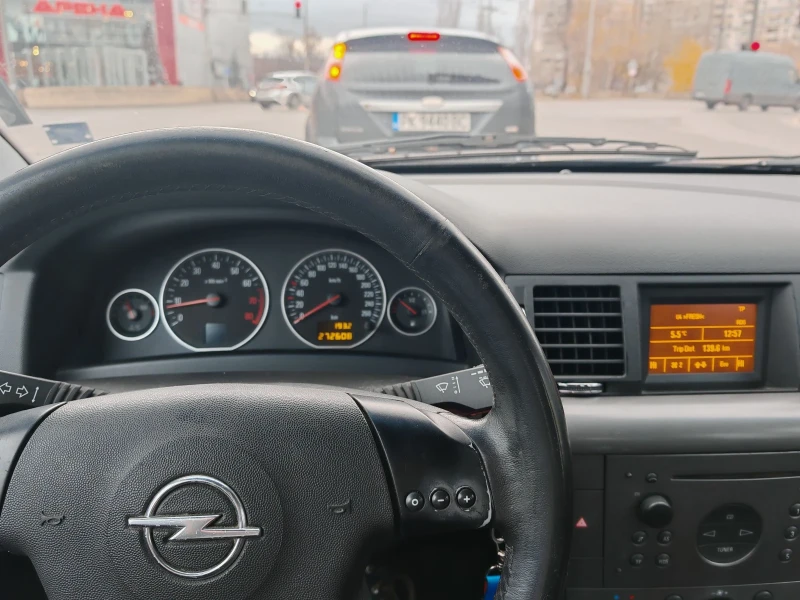 Opel Vectra C, снимка 12 - Автомобили и джипове - 48199321