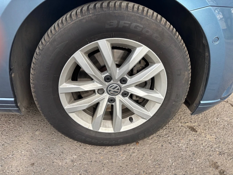 VW Passat, снимка 15 - Автомобили и джипове - 49124656