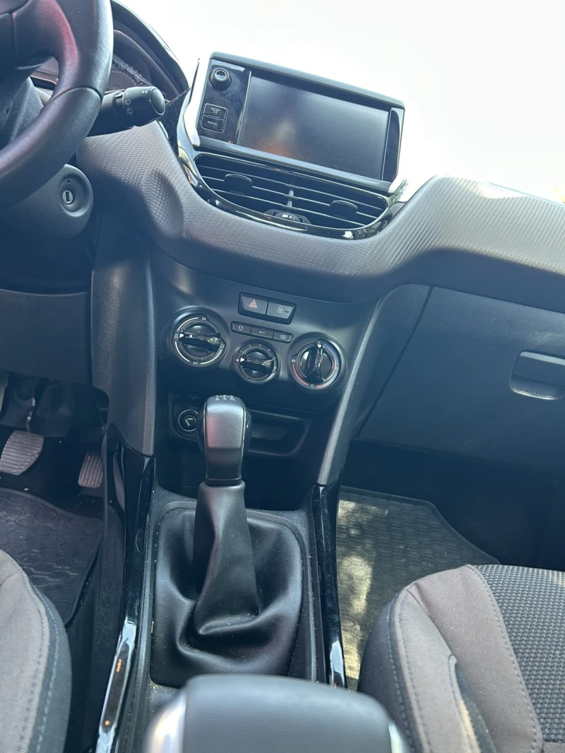 Peugeot 2008 E-HDI, снимка 7 - Автомобили и джипове - 49594918