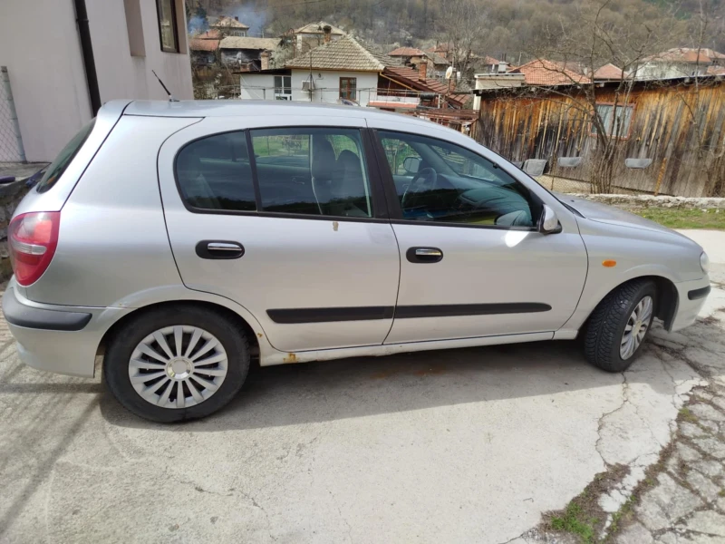 Nissan Almera, снимка 4 - Автомобили и джипове - 49609751