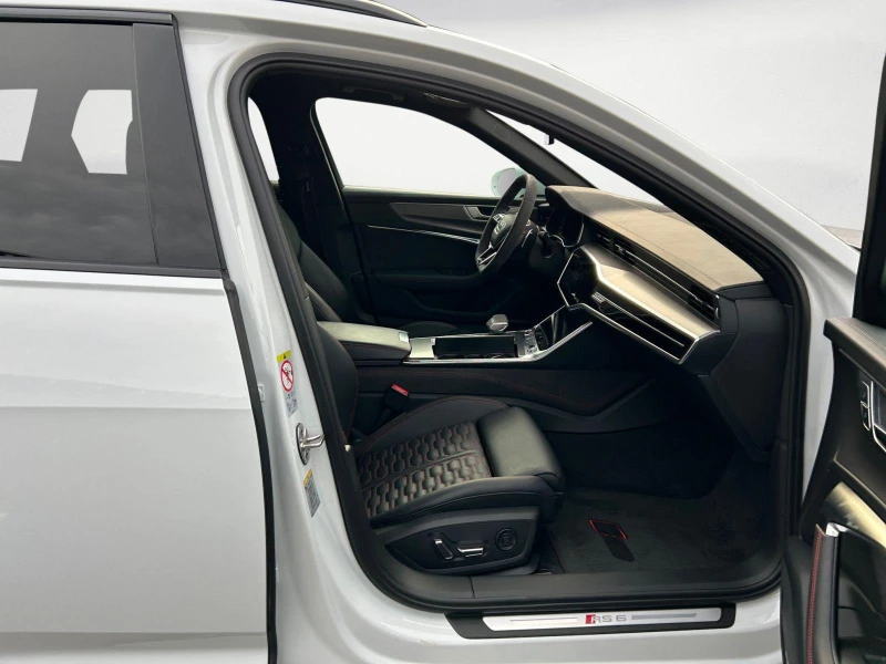 Audi Rs6 CERAMIC/CARBON/BLACK OPTIC/B&O/HEAD UP/MATRIX/22/, снимка 11 - Автомобили и джипове - 51248821