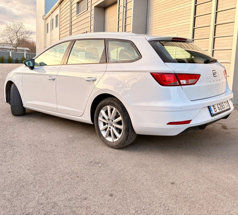 Seat Leon ST 1.6D, снимка 2 - Автомобили и джипове - 52649610