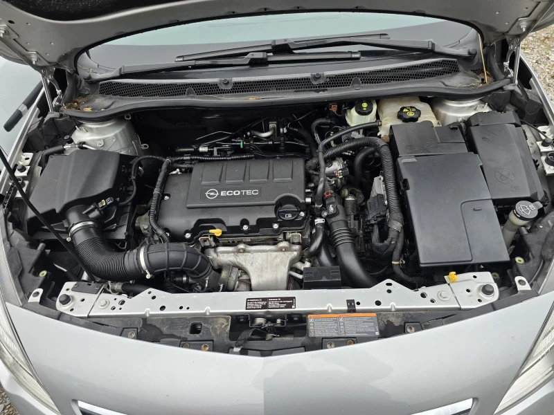 Opel Astra 1.4 TURBO i, снимка 15 - Автомобили и джипове - 53039889