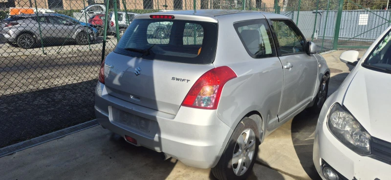 Suzuki Swift 1.3 DDCI 2010 г. D13A   само на части , снимка 3 - Автомобили и джипове - 53260851