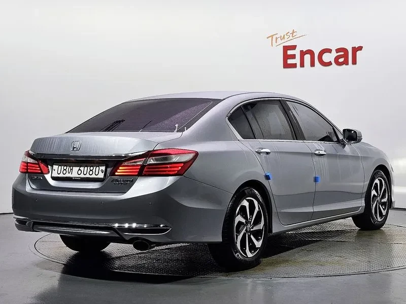 Honda Accord 2.4 9Th Gen , снимка 2 - Автомобили и джипове - 55796223