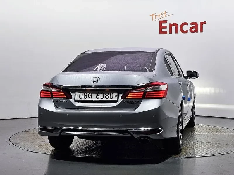 Honda Accord 2.4 9Th Gen , снимка 4 - Автомобили и джипове - 55796223