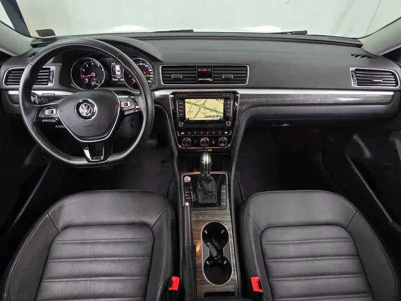 VW Passat 2.0 Tsi B7, снимка 7 - Автомобили и джипове - 55922899