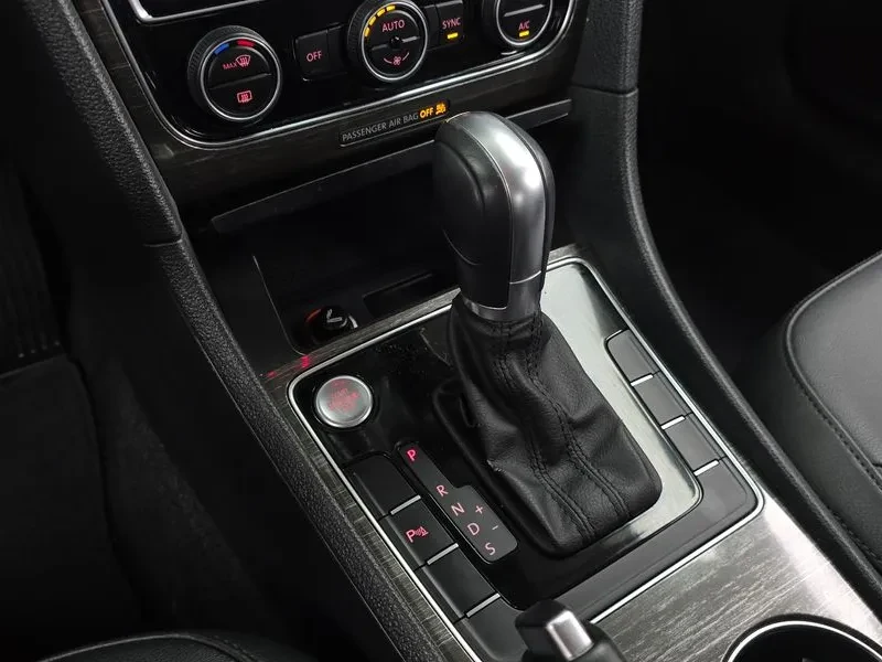 VW Passat 2.0 Tsi B7, снимка 9 - Автомобили и джипове - 55922899