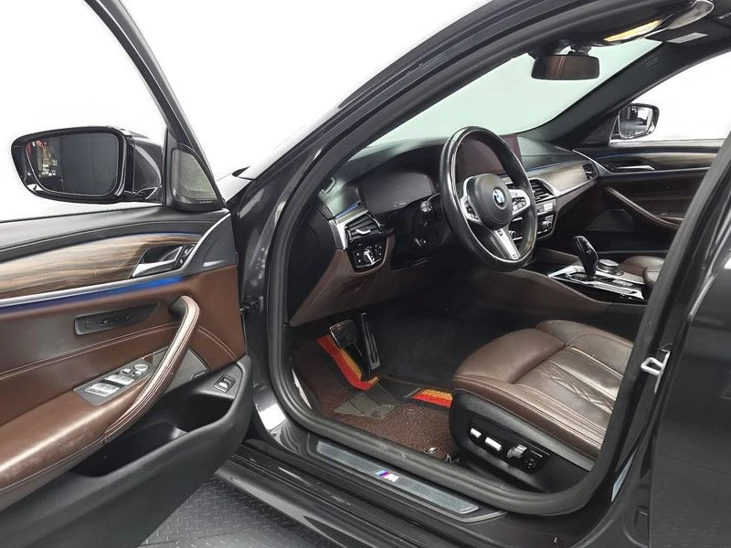 BMW 520 520i M Sport| 184�.�. | Mobile.bg � ����������� 9