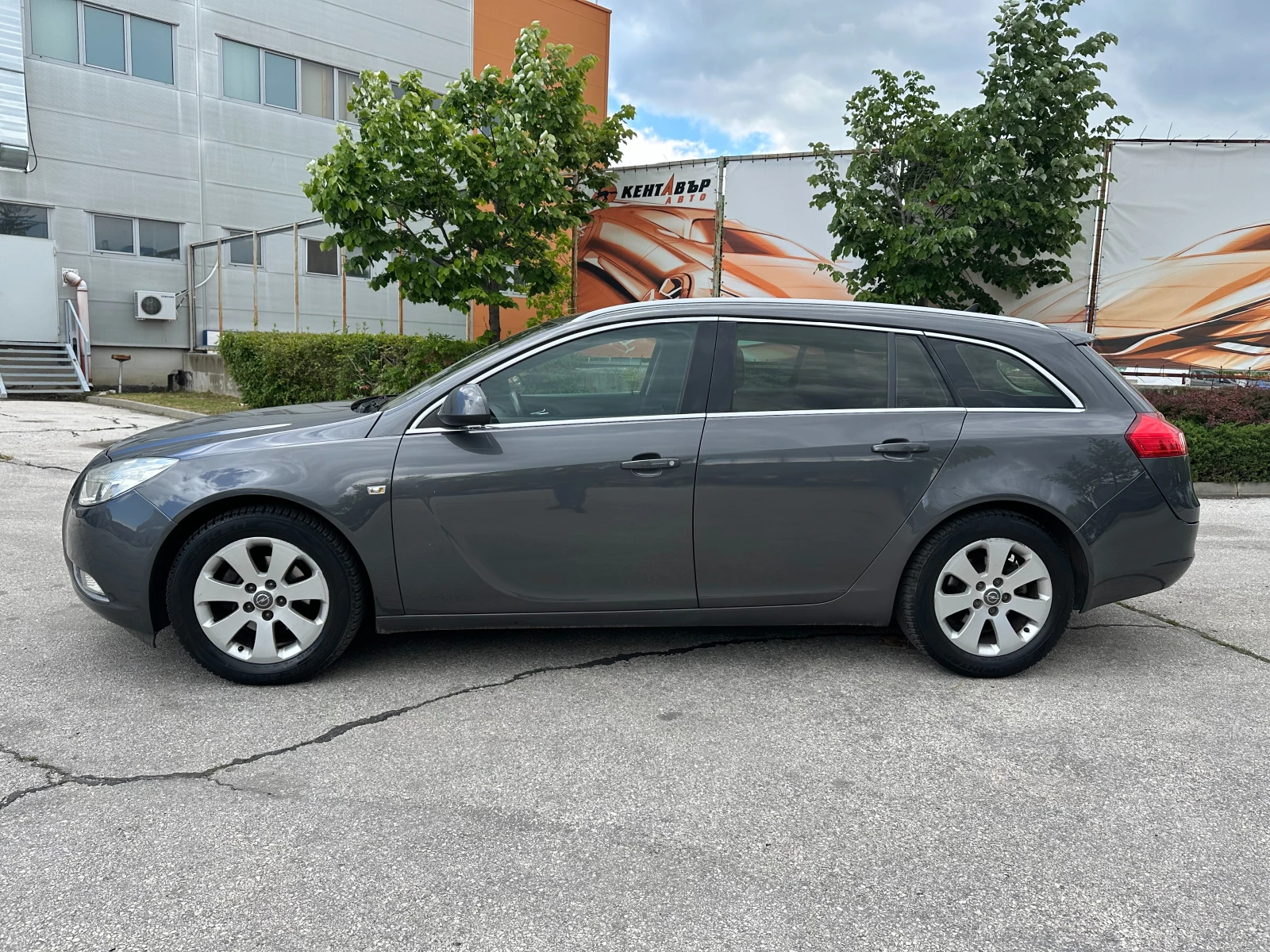 Opel Insignia 2.0d 131 к.с. - изображение 2