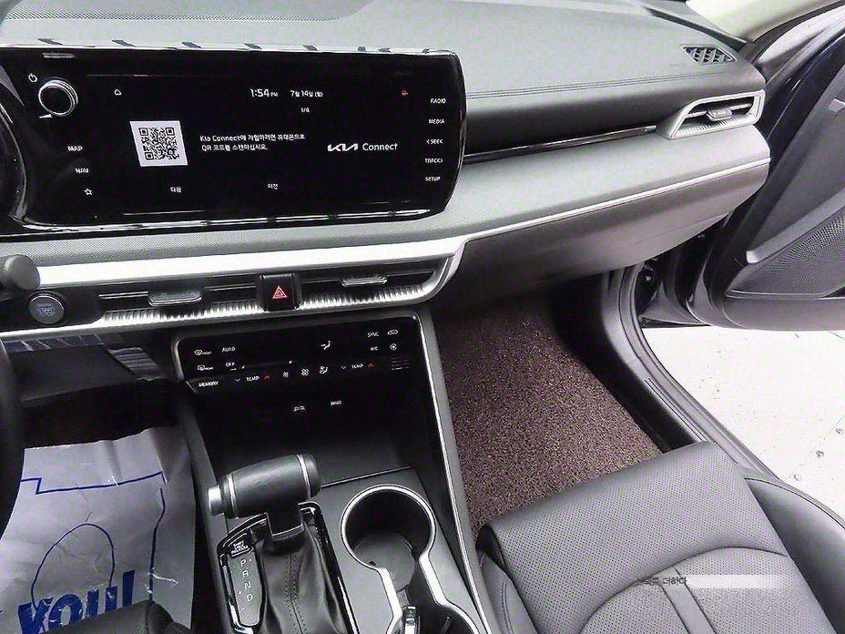 Kia K5 2.0 LPI Trandy * НАЙ-ДОБРА ЦЕНА В БЪЛГАРИЯ*  - изображение 9