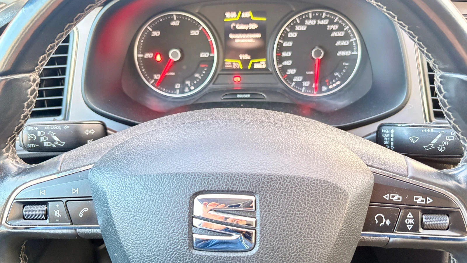 Seat Leon ST 1.6D - изображение 7