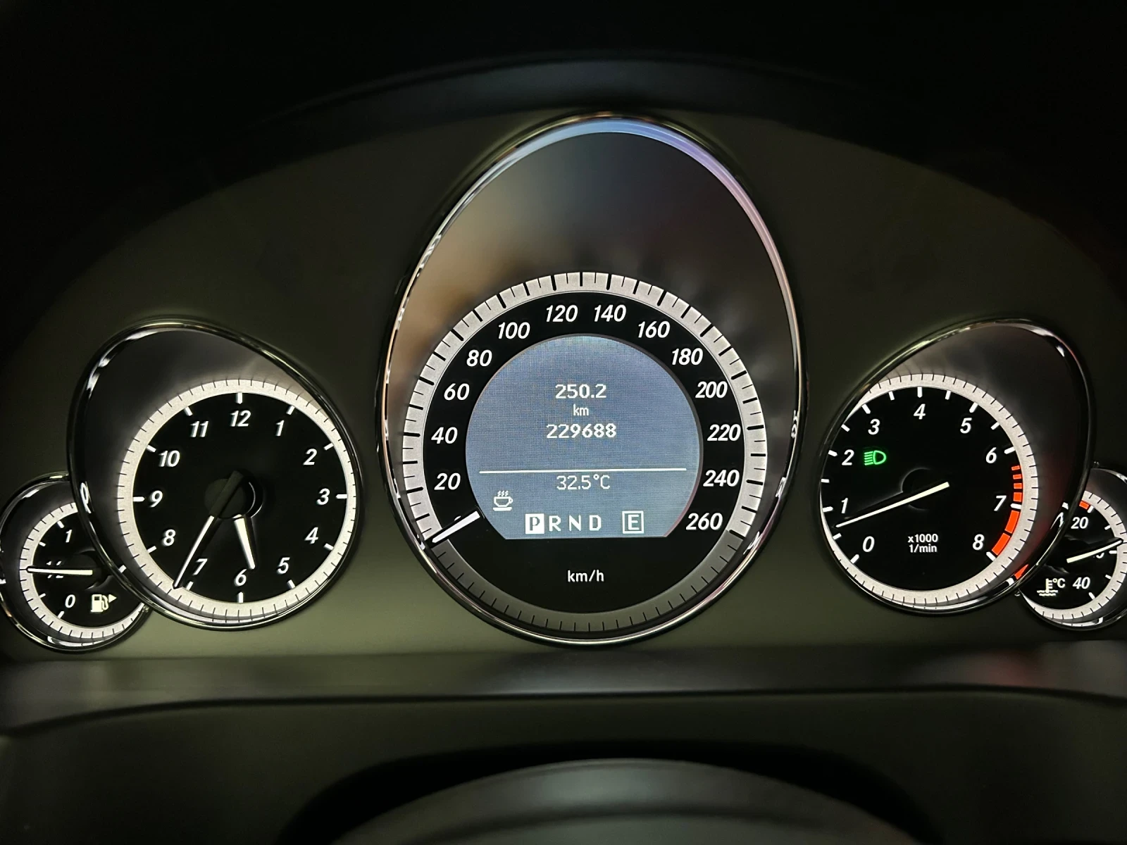 Mercedes-Benz E 350 C211, W211 | Mobile.bg � ����������� 13