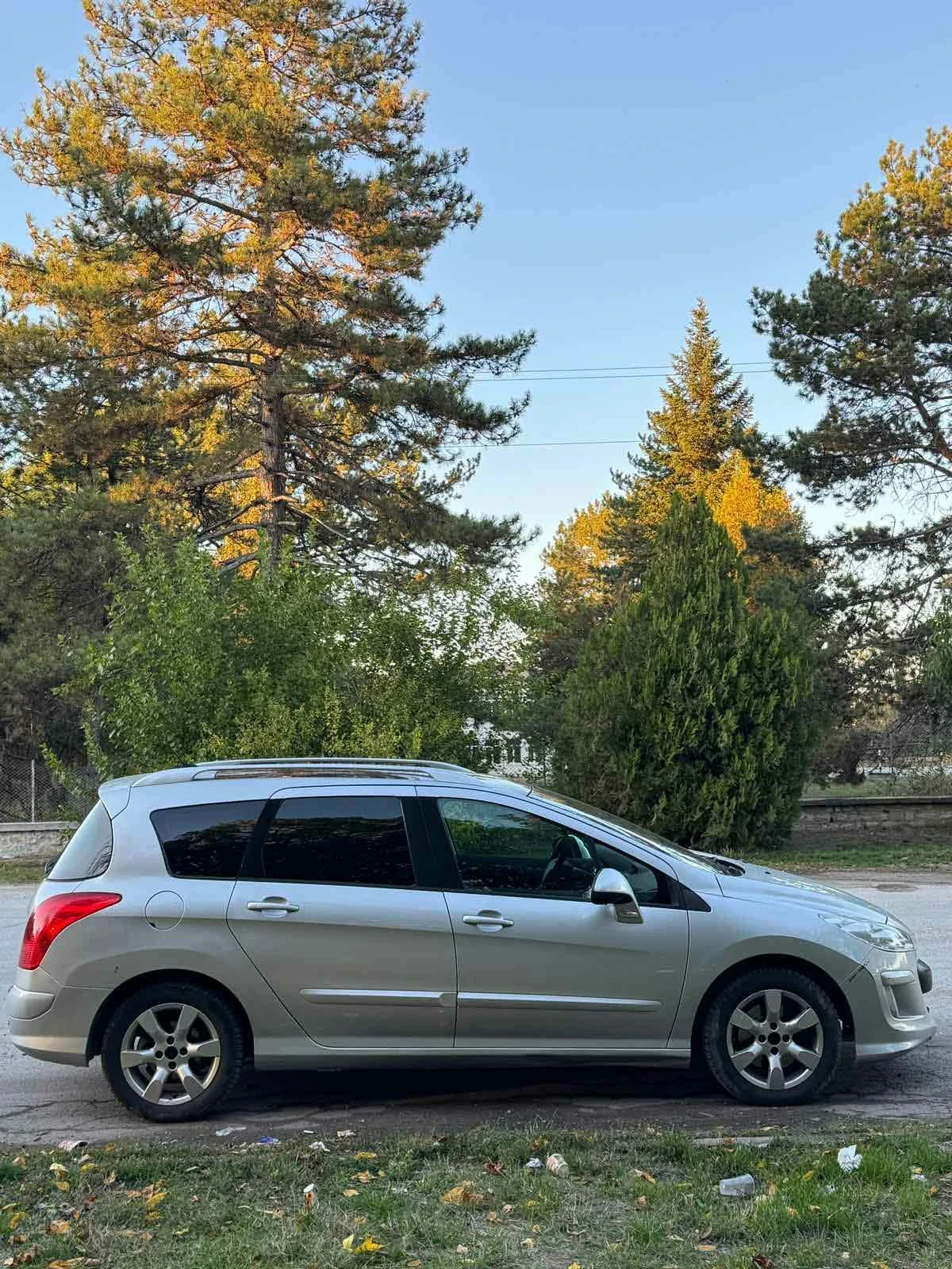 Peugeot 308 SW, снимка 2 - Автомобили и джипове - 54392202