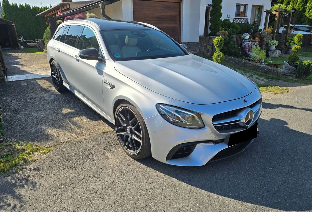 Mercedes-Benz E 63 AMG S 4Matic+ , снимка 3 - Автомобили и джипове - 54561241