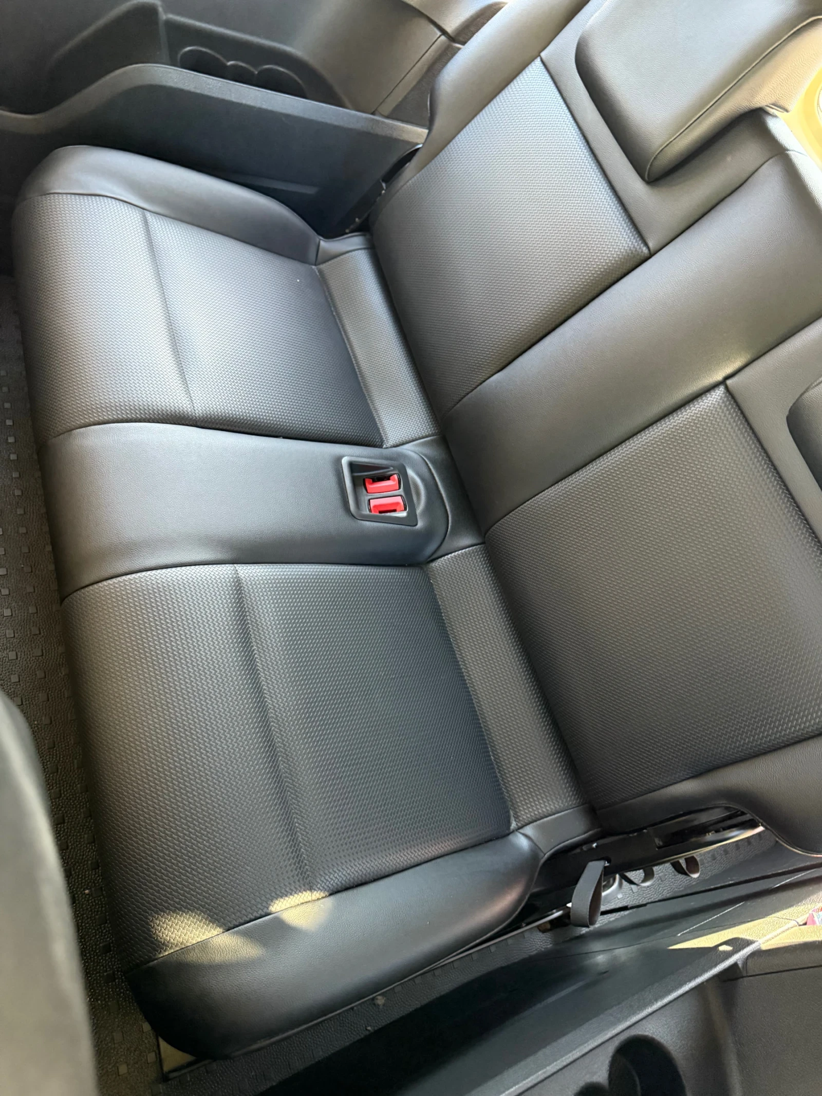 VW Caddy, снимка 9 - Автомобили и джипове - 54664525