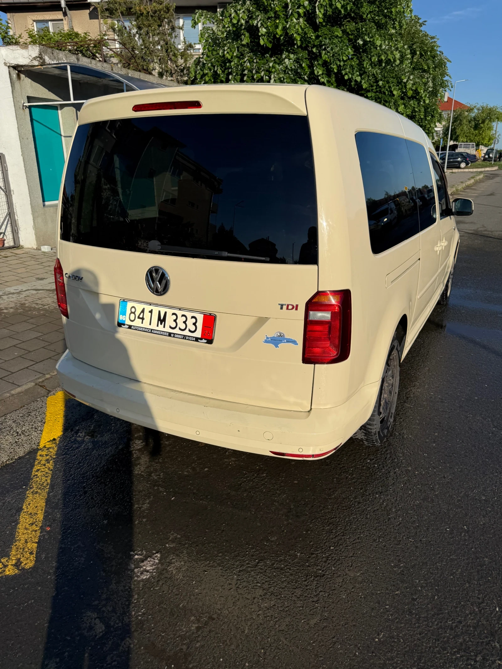 VW Caddy, снимка 4 - Автомобили и джипове - 54664525