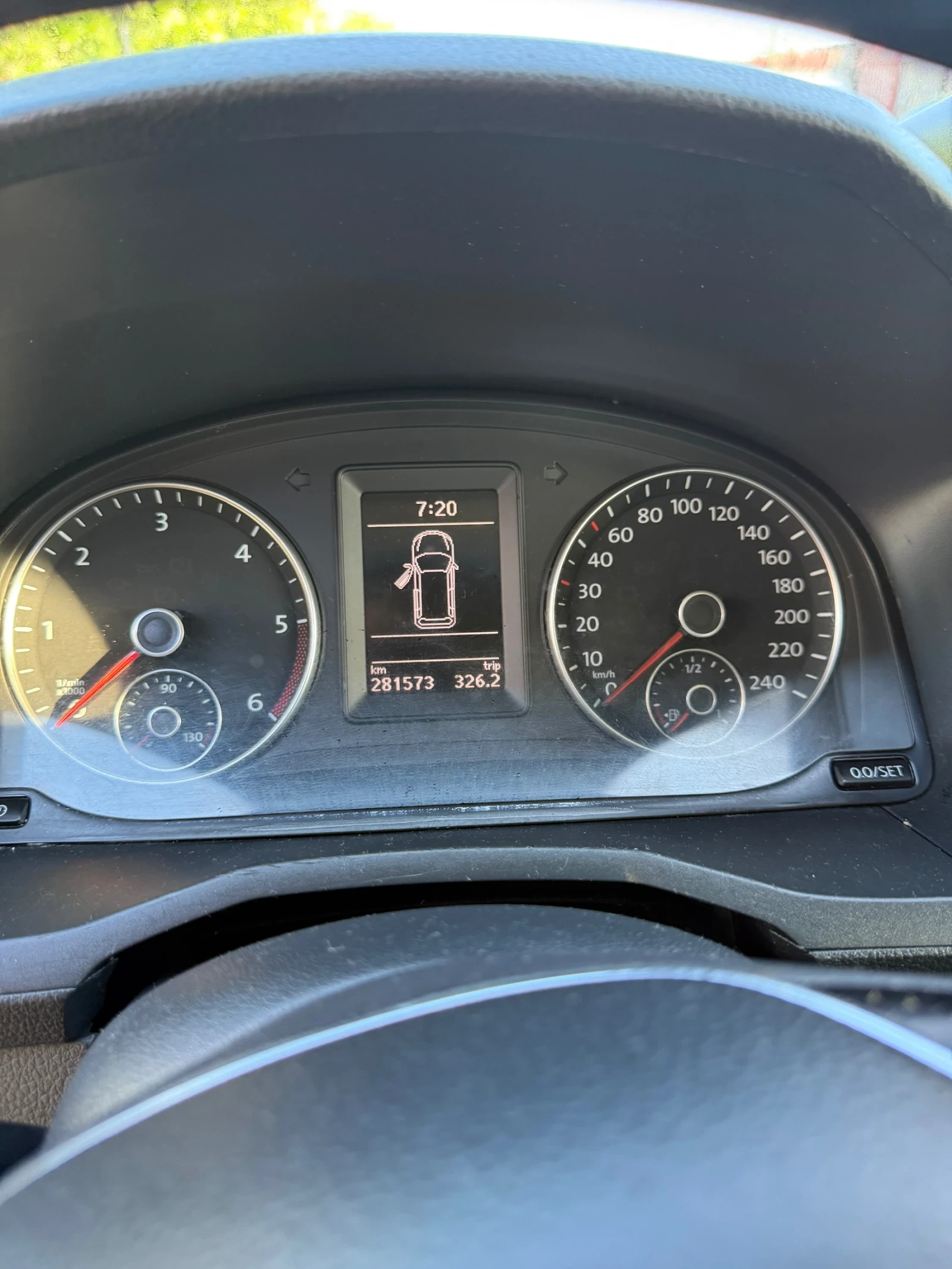 VW Caddy, снимка 6 - Автомобили и джипове - 54664525