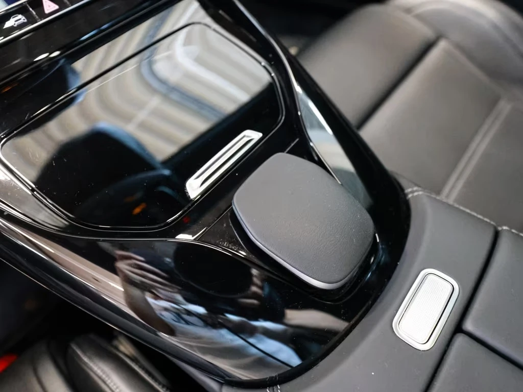 Mercedes-Benz AMG GT 63 PRO / COUPE / 4-MATIC+ / CARBON / BURM / PANO /, снимка 11 - Автомобили и джипове - 54817490