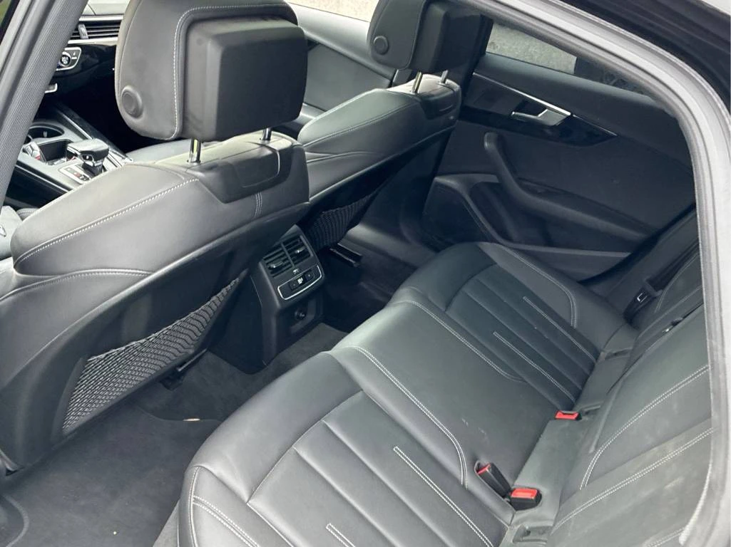 Audi A4 S-Line * Distronic * Два ключа * Мъртва точка, снимка 8 - Автомобили и джипове - 54929814