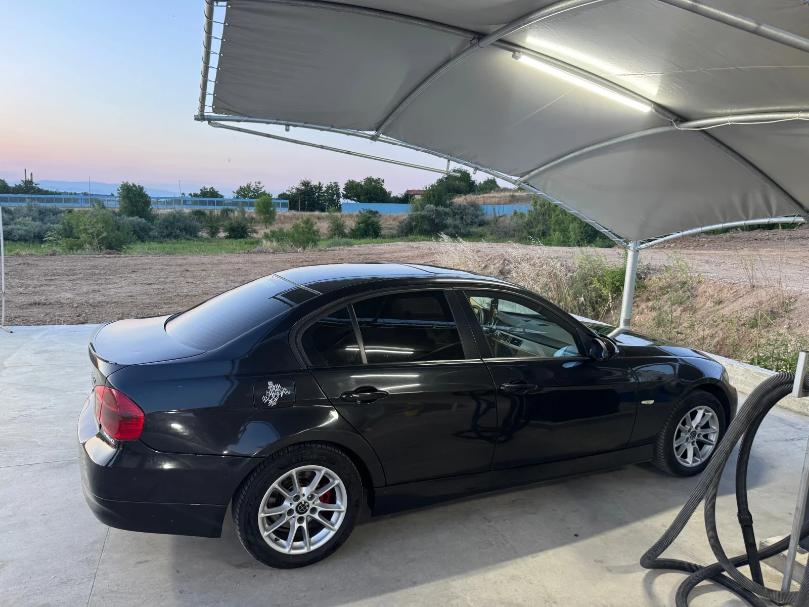 BMW 320, снимка 8 - Автомобили и джипове - 55053932