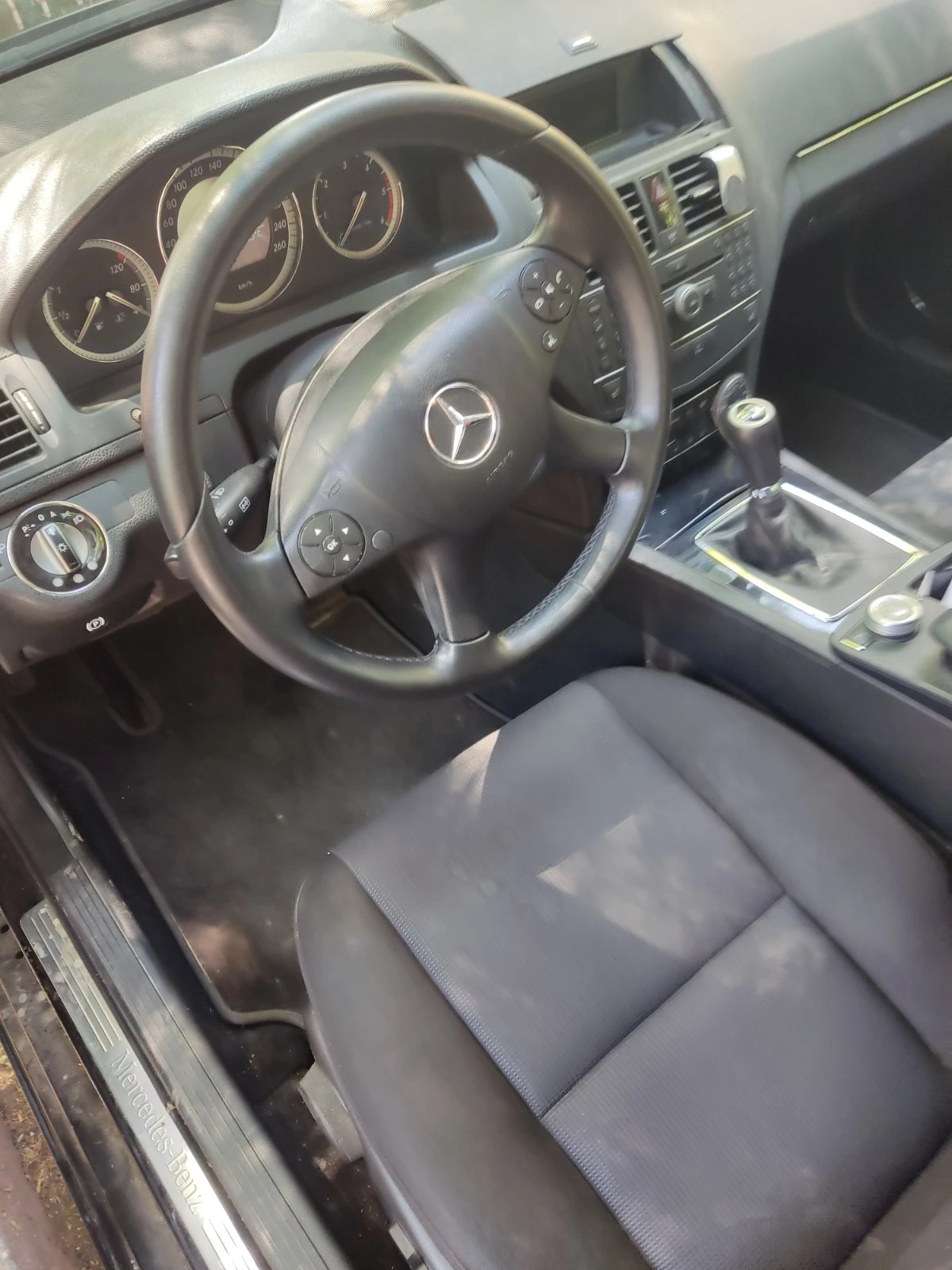 Mercedes-Benz C 220, снимка 8 - Автомобили и джипове - 55067988