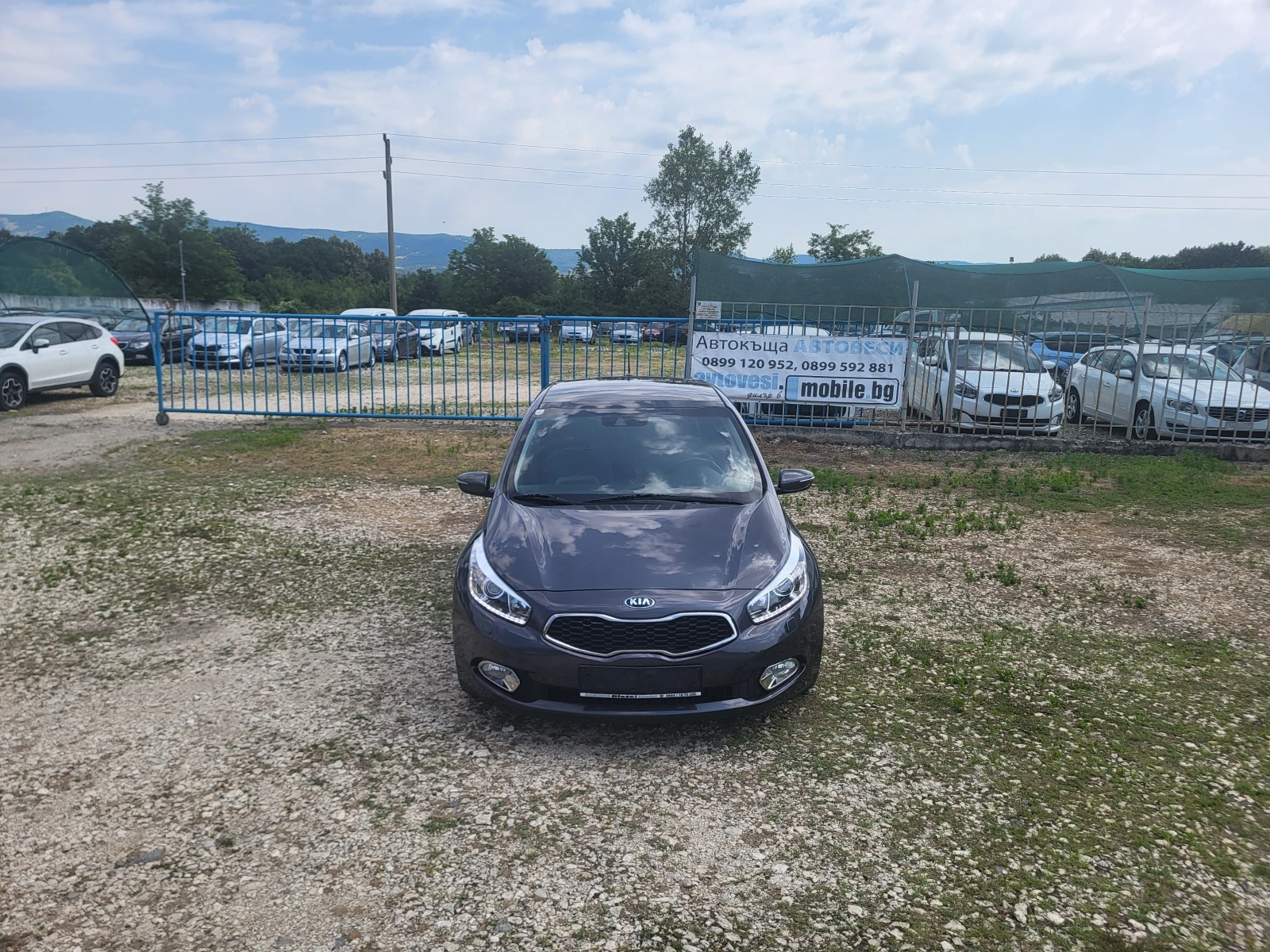 Kia Ceed 1.6CRDi, снимка 8 - Автомобили и джипове - 55085710